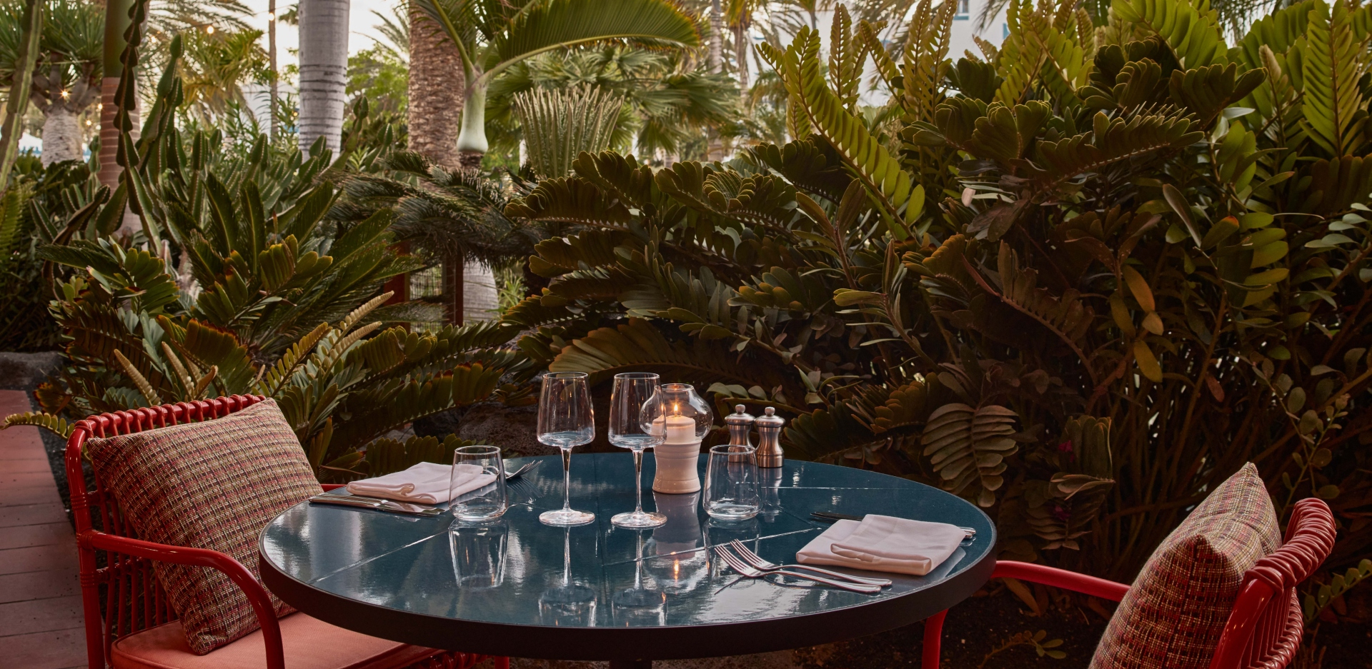 Los Jameos Al Fresco Dining