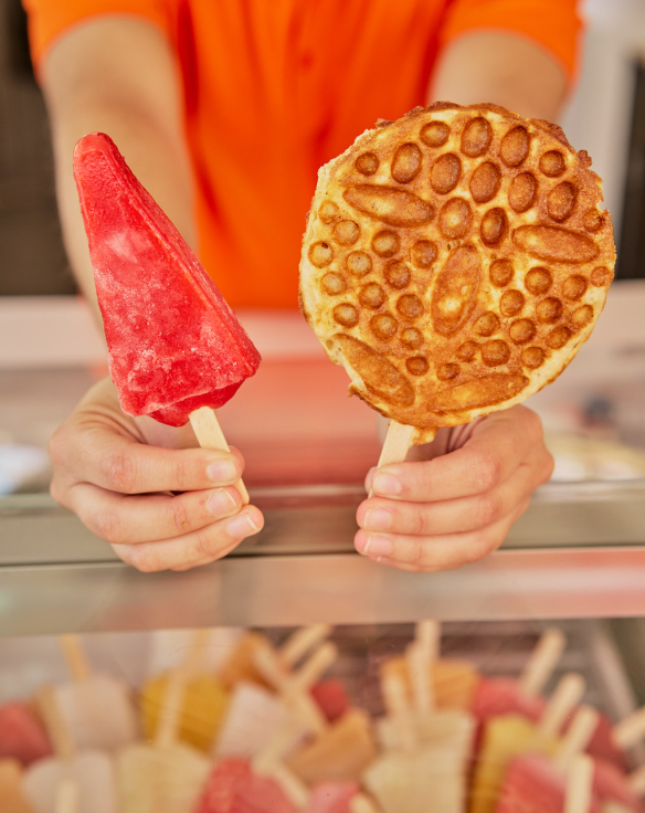 Popsicles and waffles at Pepes Shack Los Jameos